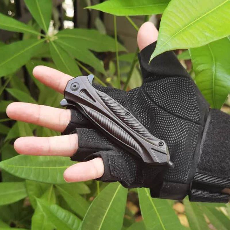 Stainless Steel Tactical Survival Knife - TechNova